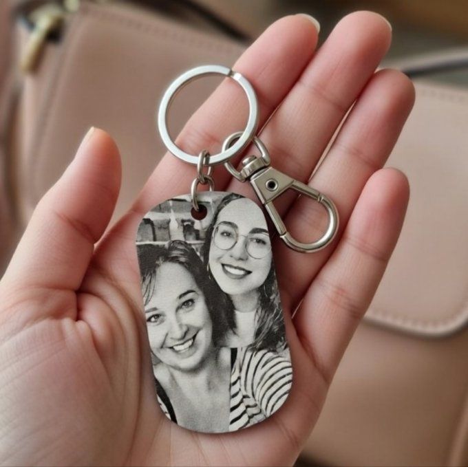 PORTE-CLÉS PHOTO PERSONNALISÉ – SOUVENIR GRAVÉ
